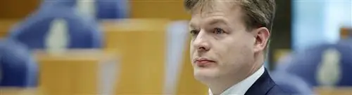 Питер Омцигт задает парламентские вопросы в ответ на «Черных лебедей»