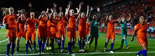 Оранжевые львицы в финал