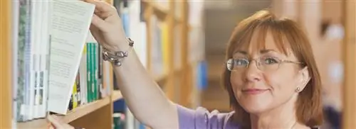 Большинство людей старше 55 лет работают в этих профессиях