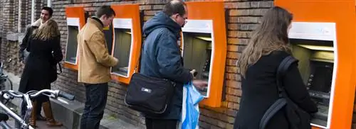 Перераспределение банкоматов неизбежно