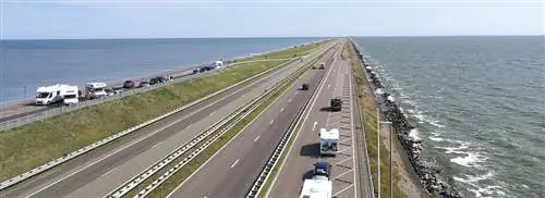 Начинается ремонт Afsluitdijk