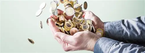 Почему наша мать должна сразу платить взнос?