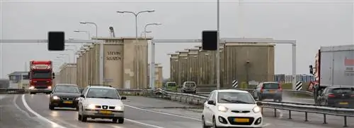 Afsluitdijk закрыт на несколько ночей