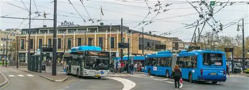 Типичный арнемский троллейбус теперь может обходиться и без контактной сети