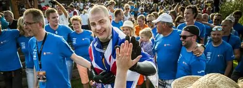 Плавательный тур Мартина ван дер Вейдена по одиннадцати городам в фотографиях