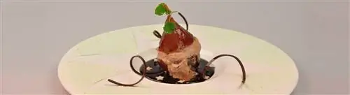 Рождественский десерт: компот из груш с шоколадным муссом от Робер