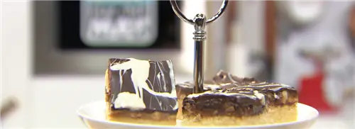 Карамельное песочное печенье с арахисовой карамелью