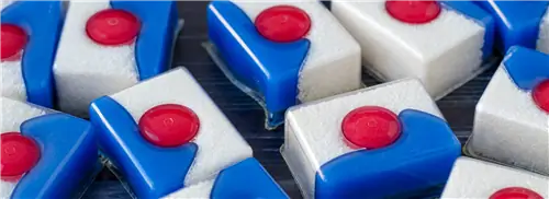 Вы также можете чистить его таблетками для посудомоечной машины