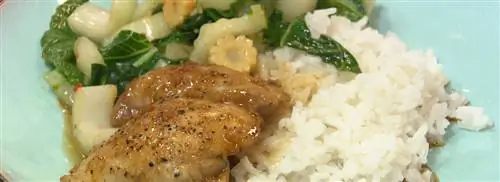 Аям кетжап с жареным пак-чой и кукурузой