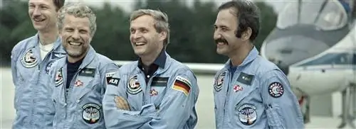 30 октября 1985 года: Вуббо Окелс, первый голландец в космосе