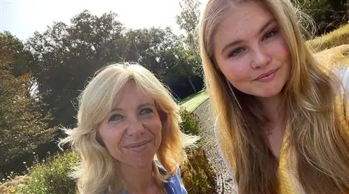 Принцесса Амалия делится личными фотографиями&8217 и откровенно рассказывает о своей жизни