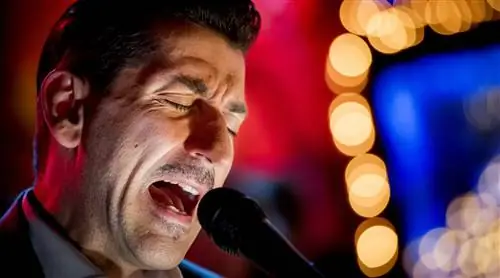 Слушайте Evergreen Top 1000