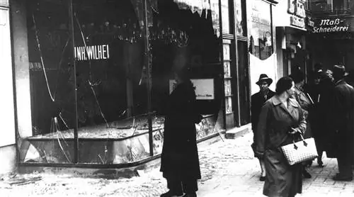Хрустальная ночь, разрушительный предвестник Холокоста
