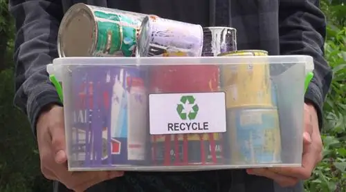 Не выбрасывайте остатки краски, а используйте их повторно повсюду в доме и в саду