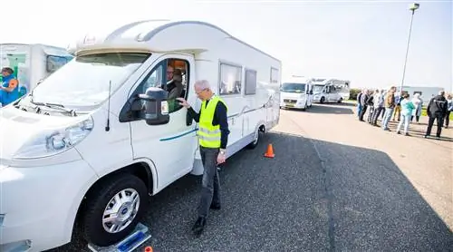 Безопасно в дороге с кемпером? Пусть &8216;m весит