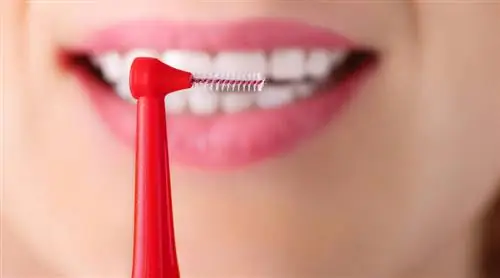 Прижигание зубов деревянной или резиновой палочкой, что лучше?