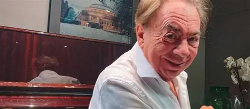 Сын известного композитора борется с раком желудка. «Он в критическом состоянии»