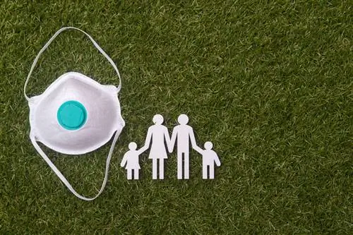 Коронавирус в Польше: как сделать маску-фильтр в домашних условиях