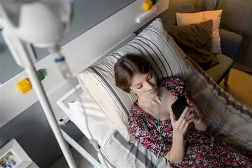 Подросток, «запертый в собственном теле». Сначала врачи думали, что это тревога