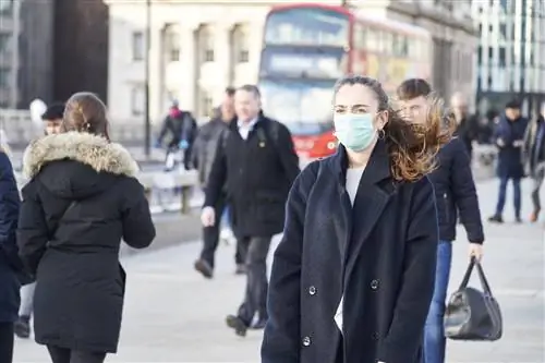 Достать из шкафа и положить в маску? Ученые проводят масштабный тест колготок