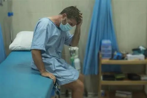 Онемение конечностей, проблемы со зрением и паралич. Все на вынос