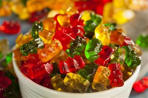 Они выглядят как обычные жевательные конфеты. Пятилетние уже в больницах из-за них