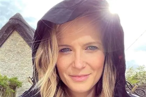 Четыре лица рака. У меня не было никаких симптомов, но моя опухоль была 6 см.