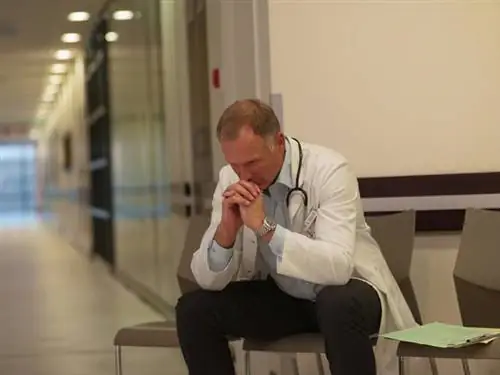 Закон об информировании - врачи громят. Идея правительства о здравоохранении находится под критикой