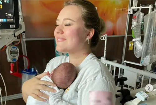 Она дважды родила сына. Все, чтобы спасти его жизнь