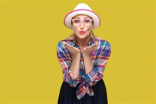 Макияж губ в зрелом возрасте: 7 советов, как красить губы