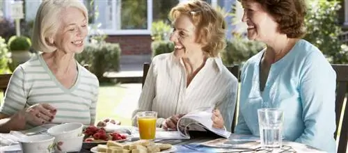 Женские блузки 60+ - как выбрать?