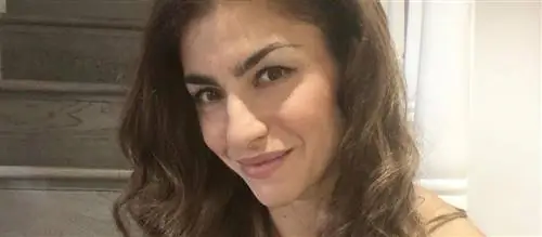 Врачи дали ей год жизни. Она самая долгоживущая больная раком кишечника в Англии