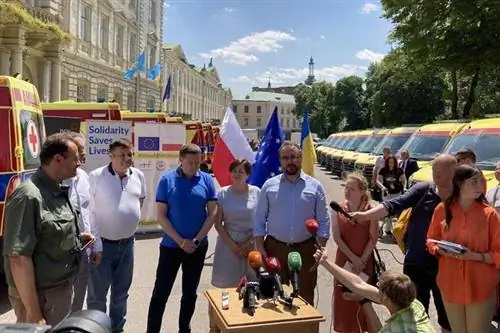 Машины скорой помощи для Украины