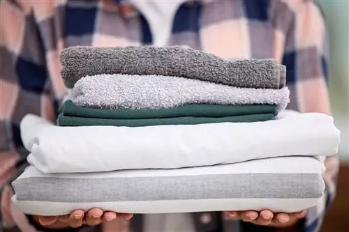 Как часто нужно стирать полотенца и простыни? Микробиолог объясняет: вы удивитесь