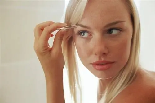 КОРРЕКЦИЯ БРОВЕЙ шаг за шагом. Как правильно оформить брови?