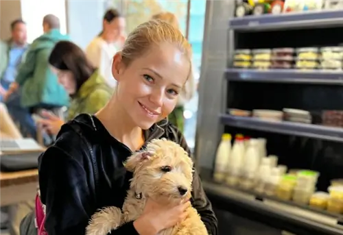 Агата Рубик призналась, что ходила на терапию. Моя мама относилась ко мне как к другу, поэтому я получил задницу