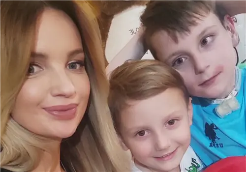 Хорошие новости! Нацфонд здоровья оплатит лечение 8-летнего Эрика, родившегося с редким пороком сердца