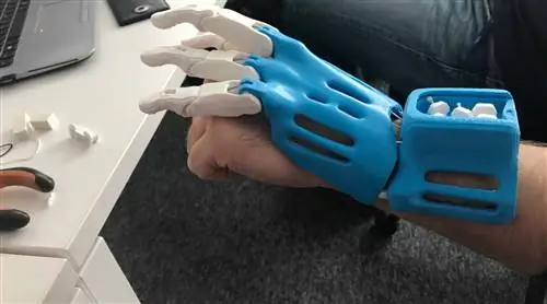 3D рука, т.е. помощь людям с ограниченными возможностями прямо из принтера