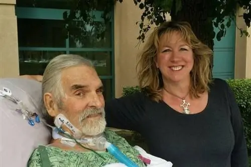 Бактерия, устойчивая к лекарствам, создала гигантский абсцесс в его желудке. «Хорошие вирусы» спасли ему жизнь