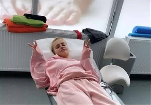 Каролина Писарек в больнице. Модель не может ходить одна