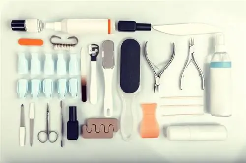 Аксессуары для маникюра и педикюра: как ими пользоваться? [СПИСОК]