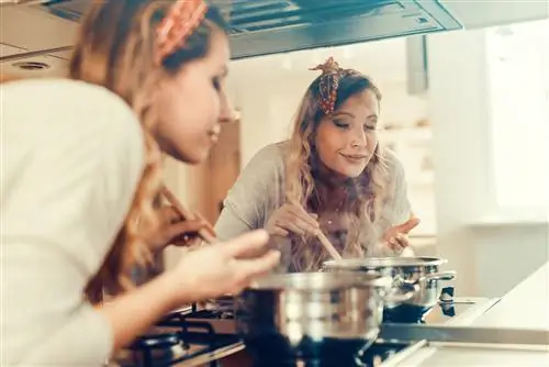 Суповая диета, т.е. есть суп и худеть