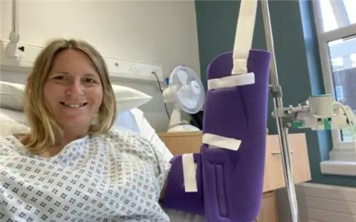 Элизабет Миссельбрук в больнице