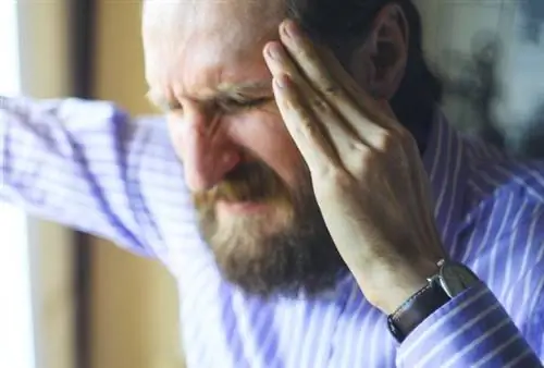 Мужчина с бородой