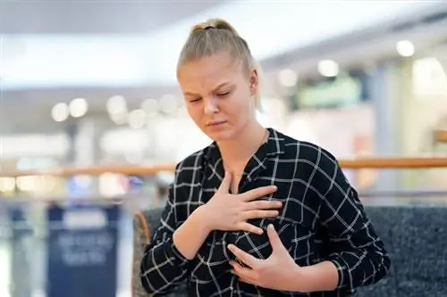 У женщины проблемы с сердцем