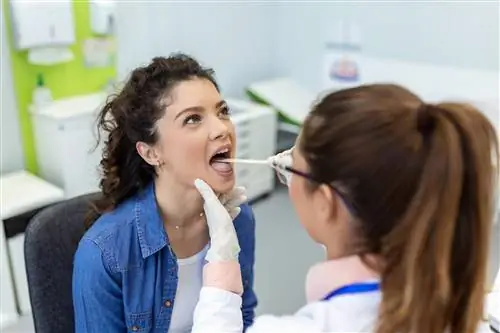 Молочница полости рта - причины, симптомы и лечение грибкового фарингита