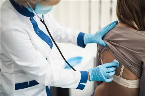 Бронхит - очень легко спутать с пневмонией