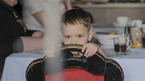 " В шесть утра взорвали аэропорт, окна тряслись." Три семьи беженцев рассказали нам о своем побеге с войны