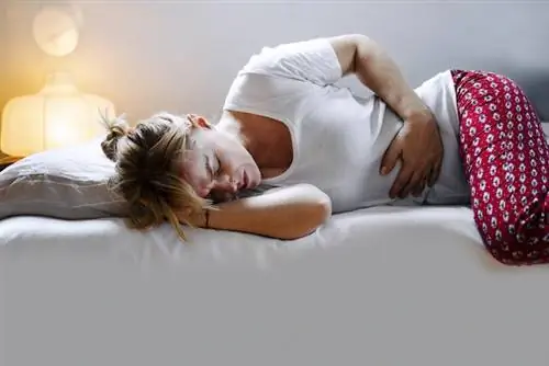 Необычный симптом больной печени. появляется только у женщин