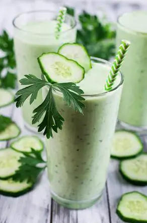 Овощной коктейль для похудения с огурцом и чили - рецепт